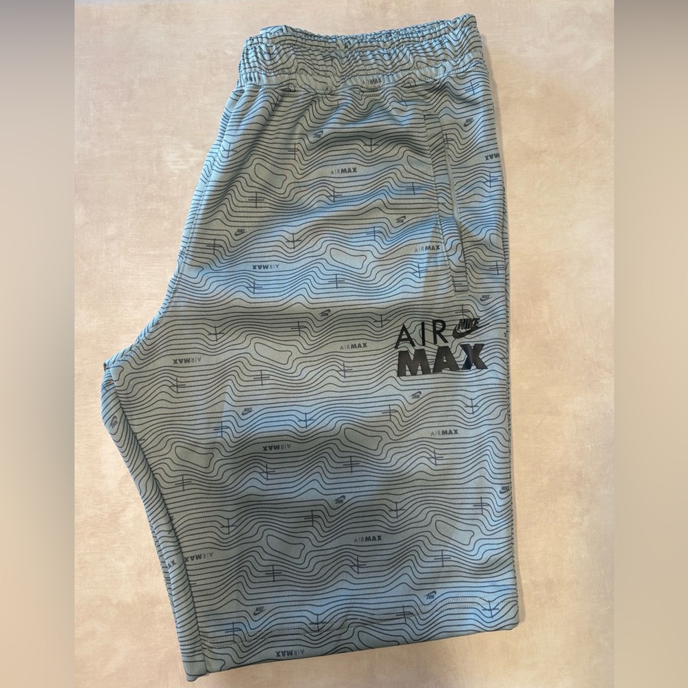 Nike Mens Light Gray Air Max Patterned Athletic Shorts